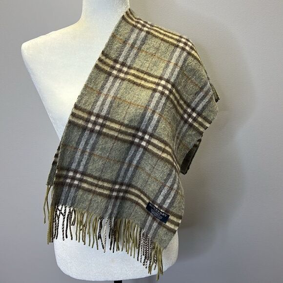 Burberry Classic Vintage Check 100% Lambs Wool Scarf - - Picture 2 of 7